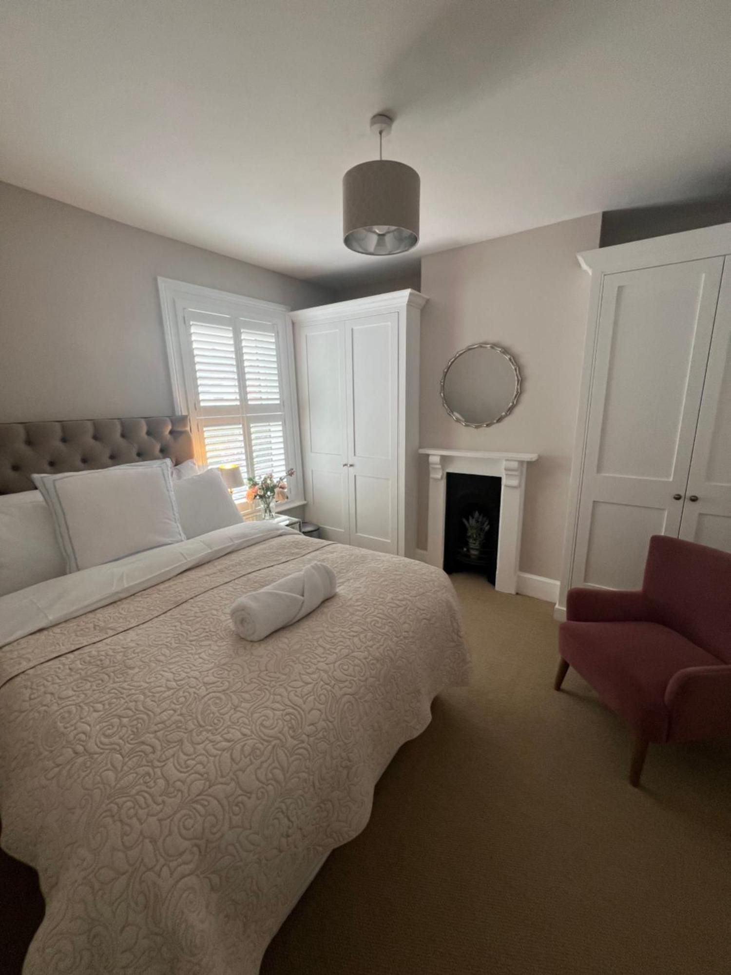 The Lily Pad - Townhouse, A Short Walk To Town Center And Racecourse Casa de férias Cheltenham